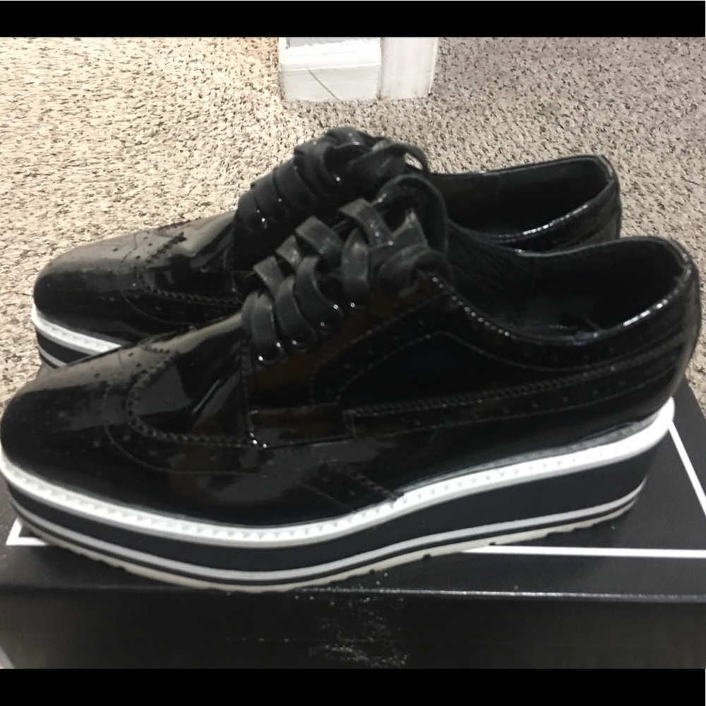 Prada Shoes - Picture 2 of 5